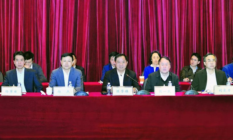 【方圓信息快訊】三大運營商定調(diào)2018工作方向，新年新氣象